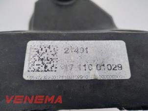 Engine mount from a Mercedes-Benz E Estate (S213) E-300de 2.0 Turbo 16V 2020
