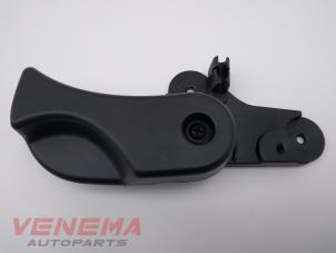 Used Hood lever BMW 3 serie Touring (E91) 318i 16V Price € 14,99 Margin scheme offered by Venema Autoparts