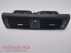 Used Dashboard vent BMW 1 serie (F20) 116d 2.0 16V Price € 39,99 Margin scheme offered by Venema Autoparts
