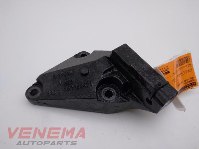 Used Engine mount Opel Astra H SW (L35) 1.7 CDTi 16V Price € 14,99 Margin scheme offered by Venema Autoparts