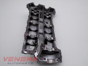 Ventildeckel van een Mercedes-Benz GLK (204.7/9) 3.0 320 CDI 24V 4-Matic 2010