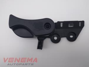 Used Hood lever BMW 1 serie (F20) 116d 2.0 16V Price € 14,99 Margin scheme offered by Venema Autoparts