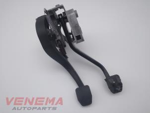 Used Set of pedals BMW 1 serie (F20) 116d 2.0 16V Price € 49,99 Margin scheme offered by Venema Autoparts