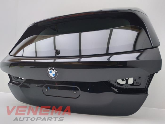Portón trasero de un BMW 1 serie (F40) 118i 1.5 TwinPower 12V 2021