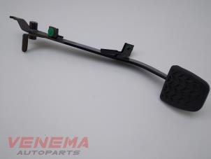 Used Clutch pedal Peugeot 107 1.0 12V Price € 49,99 Margin scheme offered by Venema Autoparts