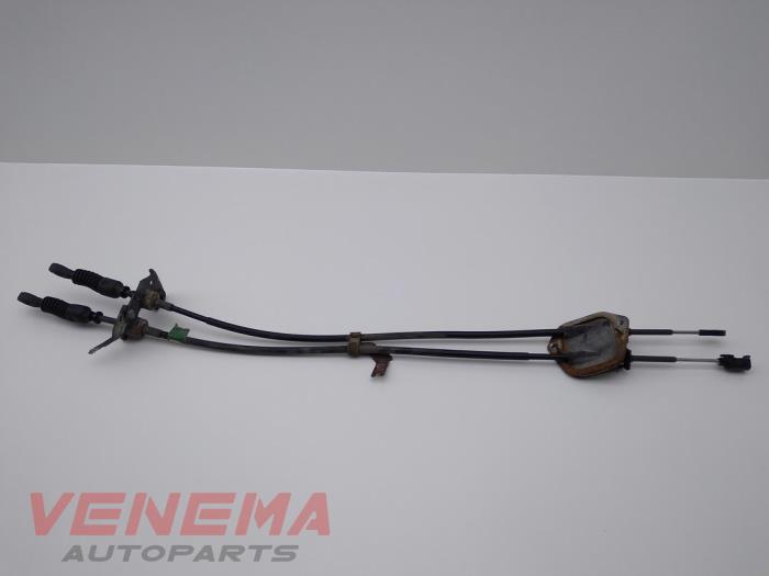 Gearbox shift cable from a Peugeot 107 1.0 12V 2012