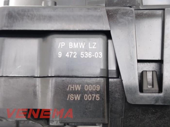 Commutateur combi colonne de direction d'un BMW 1 serie (F40) 118i 1.5 TwinPower 12V 2021