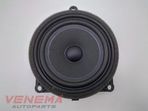 Used Speaker BMW 1 serie (F40) 118i 1.5 TwinPower 12V Price € 14,99 Margin scheme offered by Venema Autoparts