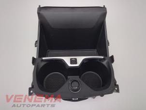 Used Cup holder BMW 1 serie (F40) 118i 1.5 TwinPower 12V Price € 59,99 Margin scheme offered by Venema Autoparts