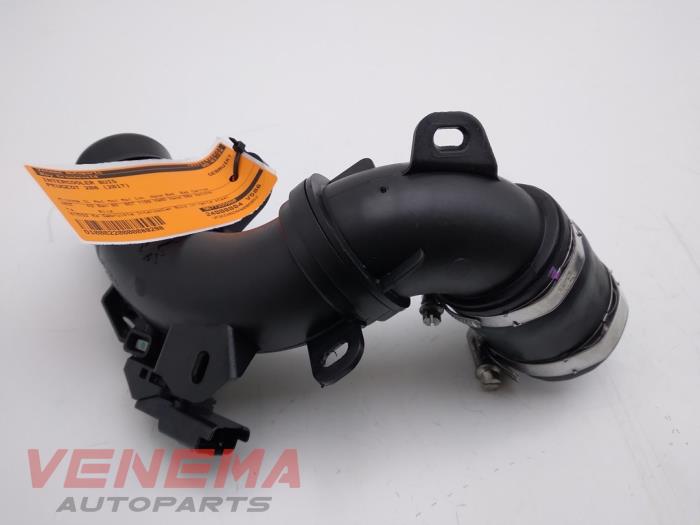 Gebrauchte Intercooler Rohr Peugeot 208 I (CA/CC/CK/CL) 1.2 12V e-THP PureTech 110 Preis € 14,99 Margenregelung angeboten von Venema Autoparts