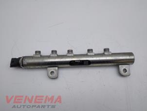 Begagnade Bränsleinsprutningsmunstycke Opel Astra H SW (L35) 1.9 CDTi 100 Pris € 29,99 Marginaltabell erbjuds av Venema Autoparts