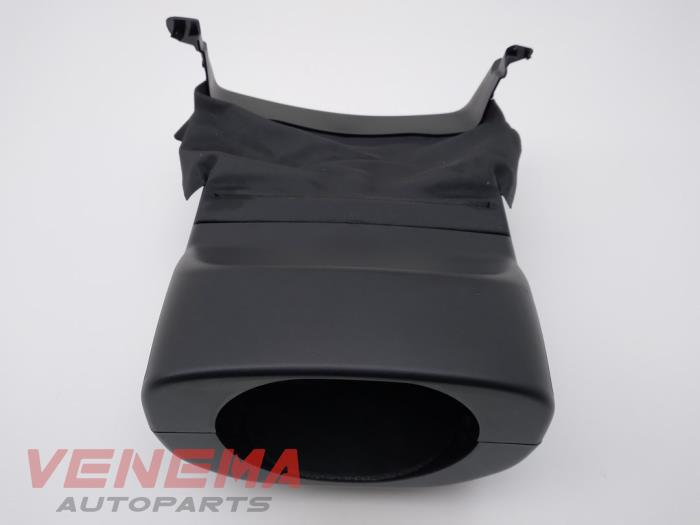 Steering column cap from a BMW 1 serie (F40) 118i 1.5 TwinPower 12V 2021