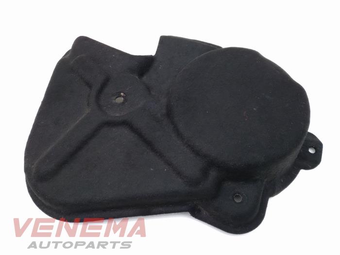 Engine protection panel from a BMW 1 serie (F40) 118i 1.5 TwinPower 12V 2021