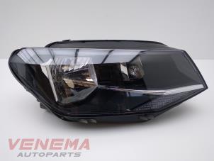 Used Headlight, right Volkswagen Caddy IV 2.0 TDI 102 Price € 199,99 Margin scheme offered by Venema Autoparts