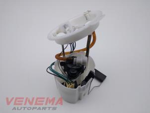 Used Electric fuel pump BMW 1 serie (F40) 118i 1.5 TwinPower 12V Price € 124,99 Margin scheme offered by Venema Autoparts