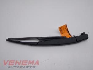 Used Rear wiper arm Opel Corsa F (UB/UH/UP) 1.2 12V 130 Price € 14,99 Margin scheme offered by Venema Autoparts