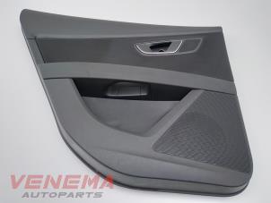 Używane Tapicerka drzwi lewych tylnych wersja 4-drzwiowa Seat Leon ST (5FF) 1.6 TDI 16V 4Drive Cena € 39,99 Procedura marży oferowane przez Venema Autoparts