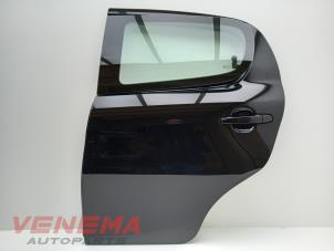 Gebrauchte Tür 4-türig links hinten Peugeot 108 1.0 12V VVT-i Preis € 349,99 Margenregelung angeboten von Venema Autoparts