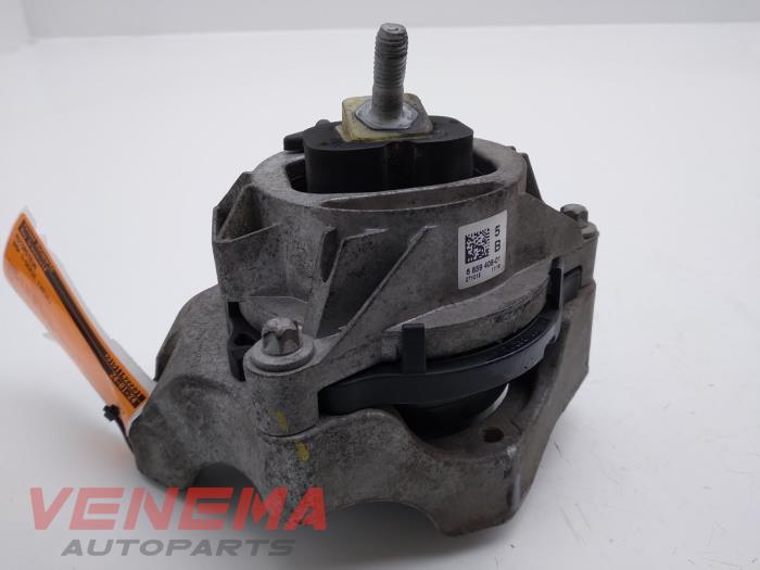 Used Engine mount BMW 1 serie (F20) 116d 1.5 12V TwinPower Price € 24,99 Margin scheme offered by Venema Autoparts