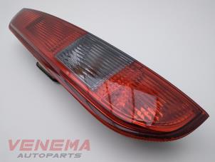 Used Taillight, left Ford Focus 2 Wagon 2.0 16V Price € 29,99 Margin scheme offered by Venema Autoparts