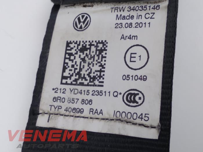 Cinturón de seguridad derecha detrás de un Volkswagen Polo V (6R) 1.2 TDI 12V BlueMotion 2012