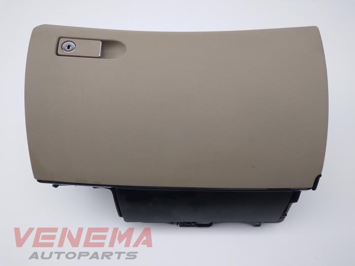 bb525b79-b4ba-43f4-b29d-