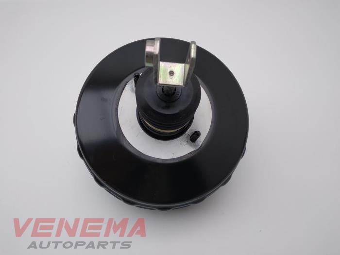 Usagé Servo frein Mercedes C (W204) 1.8 C-200 CGI 16V Prix € 74,99 Règlement à la marge proposé par Venema Autoparts