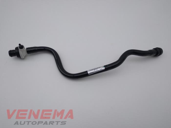 Usagé Conduit (divers) Mercedes C (W204) 1.8 C-200 CGI 16V Prix € 9,99 Règlement à la marge proposé par Venema Autoparts