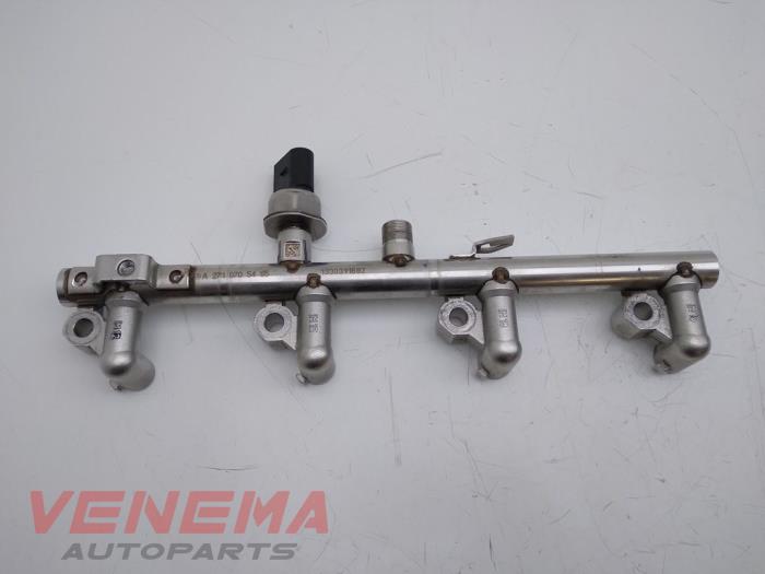 Usagé Système d'injection Mercedes C (W204) 1.8 C-200 CGI 16V Prix € 39,99 Règlement à la marge proposé par Venema Autoparts
