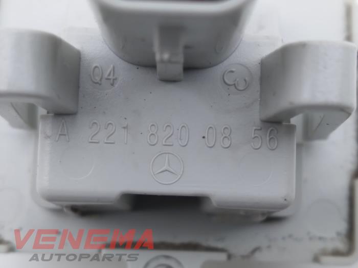 Eclairage immatriculation d'un Mercedes-Benz C (W204) 1.8 C-200 CGI 16V 2013