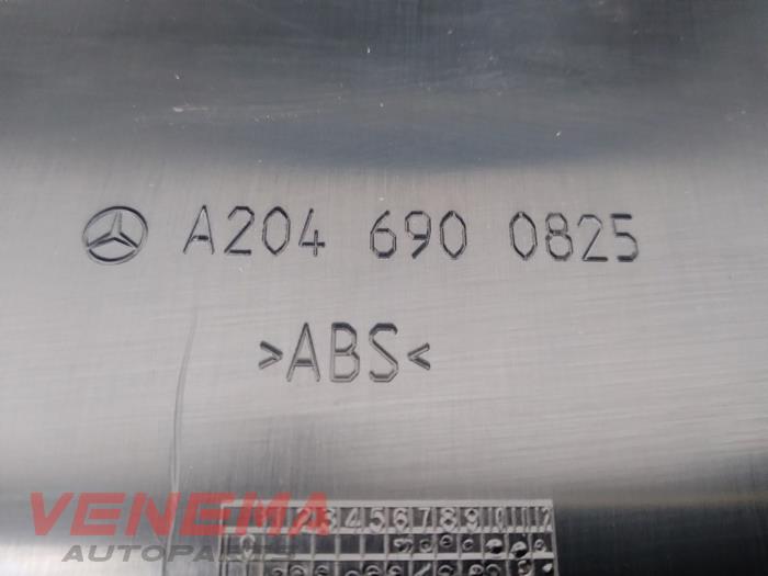 Pokrywa rygla tyl z Mercedes-Benz C (W204) 1.8 C-200 CGI 16V 2013