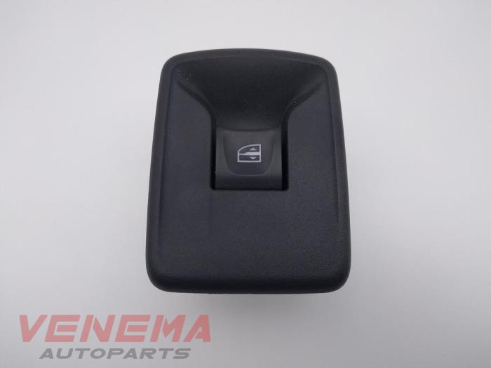 Usados Interruptor de ventanilla eléctrica Fiat Talento 1.6 MultiJet Biturbo 120 Precio € 14,99 Norma de margen ofrecido por Venema Autoparts