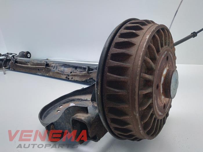 Rear-wheel drive axle from a Renault Kangoo Express (FW) 1.5 dCi 75 2017