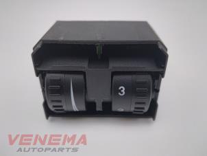 Used AIH headlight switch Volkswagen Caddy Combi IV 2.0 TDI 150 Price € 14,99 Margin scheme offered by Venema Autoparts