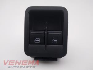 Usagé Commutateur vitre électrique Volkswagen Caddy Combi IV 2.0 TDI 150 Prix € 14,99 Règlement à la marge proposé par Venema Autoparts