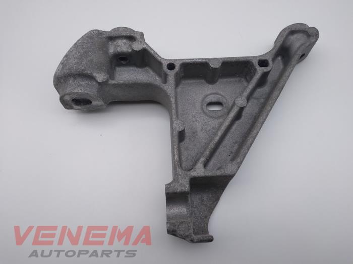Used Engine mount Fiat Talento 1.6 MultiJet Biturbo 120 Price € 29,99 Margin scheme offered by Venema Autoparts