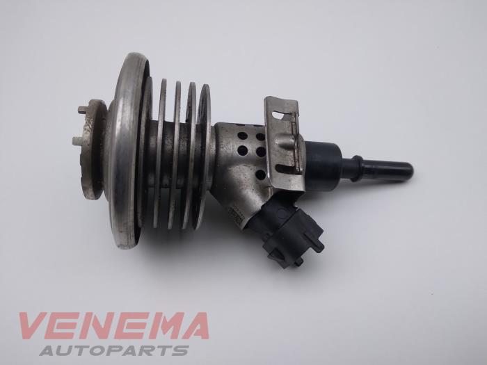 Usados Inyector Adblue Fiat Talento 1.6 MultiJet Biturbo 120 Precio € 124,99 Norma de margen ofrecido por Venema Autoparts