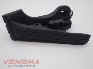 Used Accelerator pedal Volkswagen Caddy Combi IV 2.0 TDI 150 Price € 49,99 Margin scheme offered by Venema Autoparts