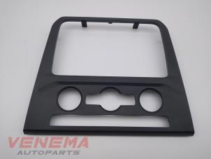 Usados Embellecedore para tablero de instrumentos Volkswagen Caddy Combi IV 2.0 TDI 150 Precio € 14,99 Norma de margen ofrecido por Venema Autoparts