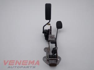 Used Set of pedals Renault Kangoo Express (FW) 1.5 dCi 75 Price € 49,99 Margin scheme offered by Venema Autoparts