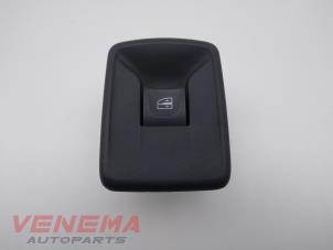 Used Electric window switch Renault Kangoo Express (FW) 1.5 dCi 75 Price € 9,99 Margin scheme offered by Venema Autoparts