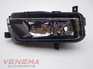 Used Fog light, front left Volkswagen Caddy Combi IV 2.0 TDI 150 Price € 49,99 Margin scheme offered by Venema Autoparts