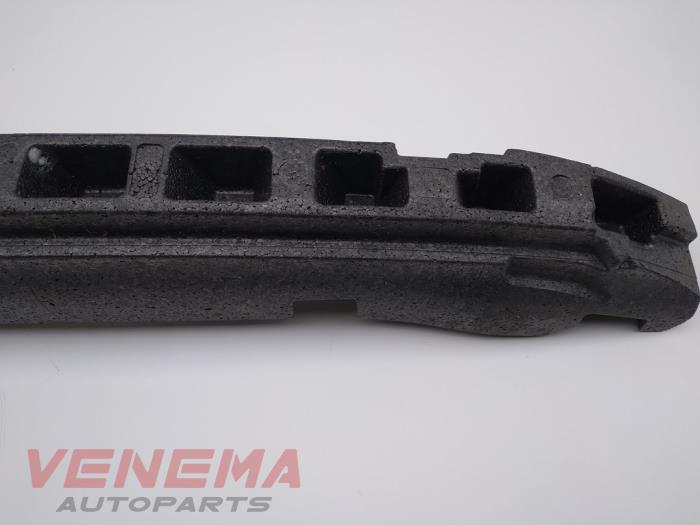 Bumperstuffing front from a Volkswagen Caddy Combi IV 2.0 TDI 150 2020