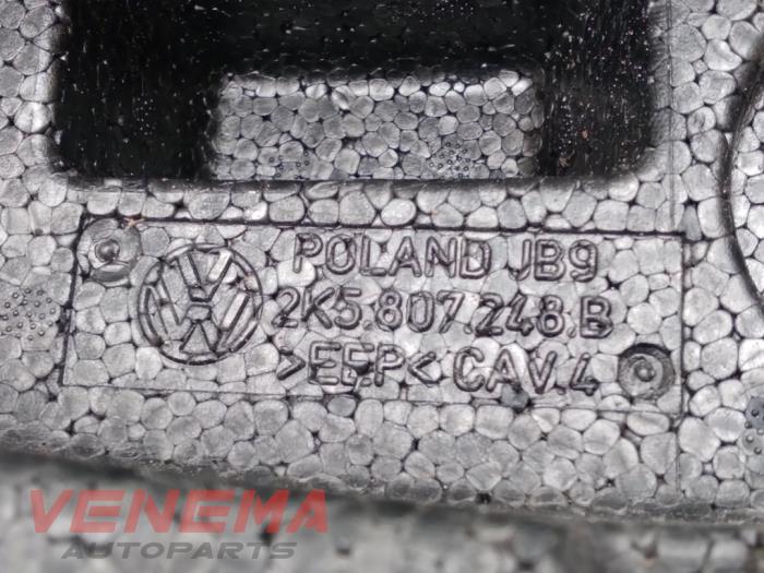Stoßdämpfer Füllung V van een Volkswagen Caddy Combi IV 2.0 TDI 150 2020