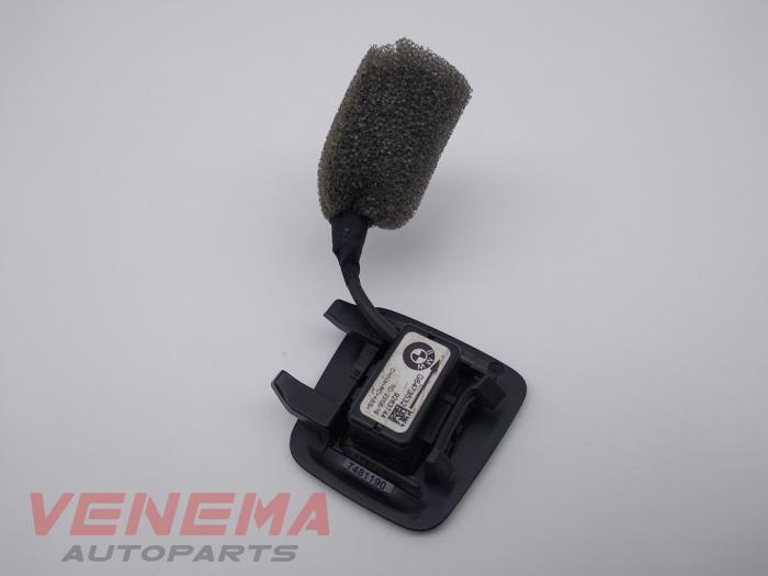 Microphone from a MINI Mini (F55) 1.5 12V One 2019