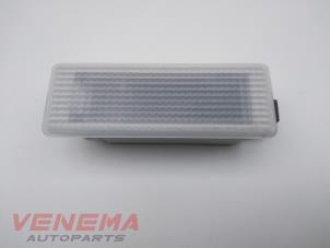 Usagé Eclairage de plafonnier Mini Mini (F55) 1.5 12V One Prix € 9,99 Règlement à la marge proposé par Venema Autoparts