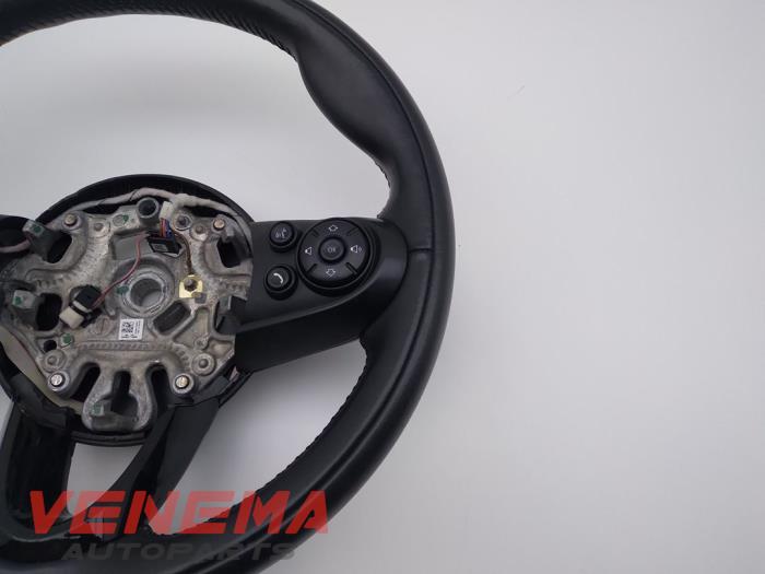 Steering wheel from a MINI Mini (F56) 2.0 16V Cooper S 2019