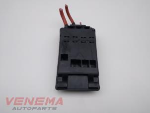Gebrauchte Stromverteiler Mini Mini (F55) 1.5 12V One Preis € 29,99 Margenregelung angeboten von Venema Autoparts