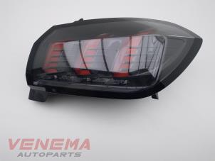 Używane Tylne swiatlo pozycyjne prawe Peugeot 208 II (UB/UH/UP) 1.2 Vti 12V PureTech 100 Cena € 139,99 Procedura marży oferowane przez Venema Autoparts