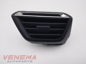 Used Dashboard vent Peugeot 208 II (UB/UH/UP) 1.2 Vti 12V PureTech 100 Price € 24,99 Margin scheme offered by Venema Autoparts